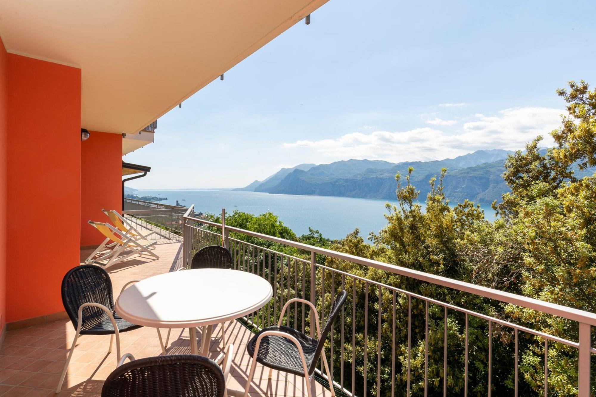 Casa Prea Apartments Мальчезине Экстерьер фото